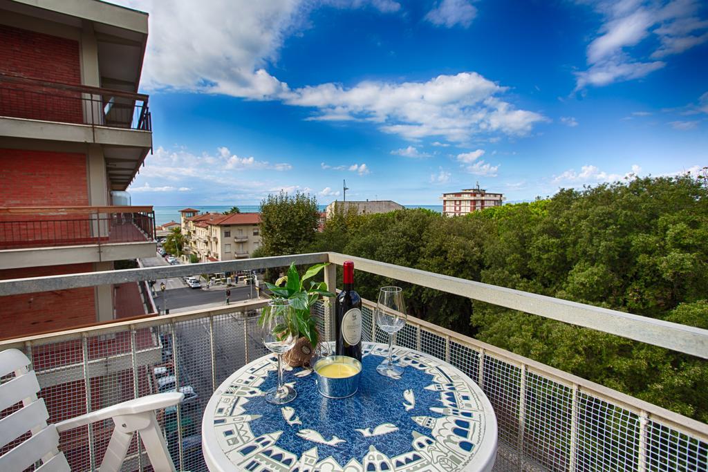 Versilia Residence 利多迪卡马约雷 外观 照片